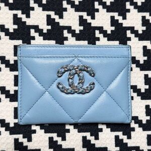 CHANEL Classic Light Blue Quilted Leather CC 19 Card Holder